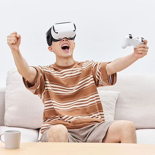 virtual reality and augmented reality devices 1
